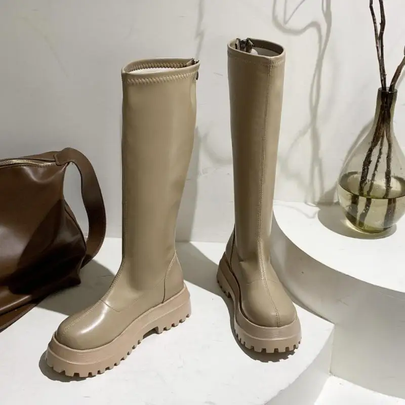 

Женские кожаные ботинки на платформе, черные сапоги до колена с круглым носком, на квадратном каблуке, с резиновой подошвой, на молнии, для з...