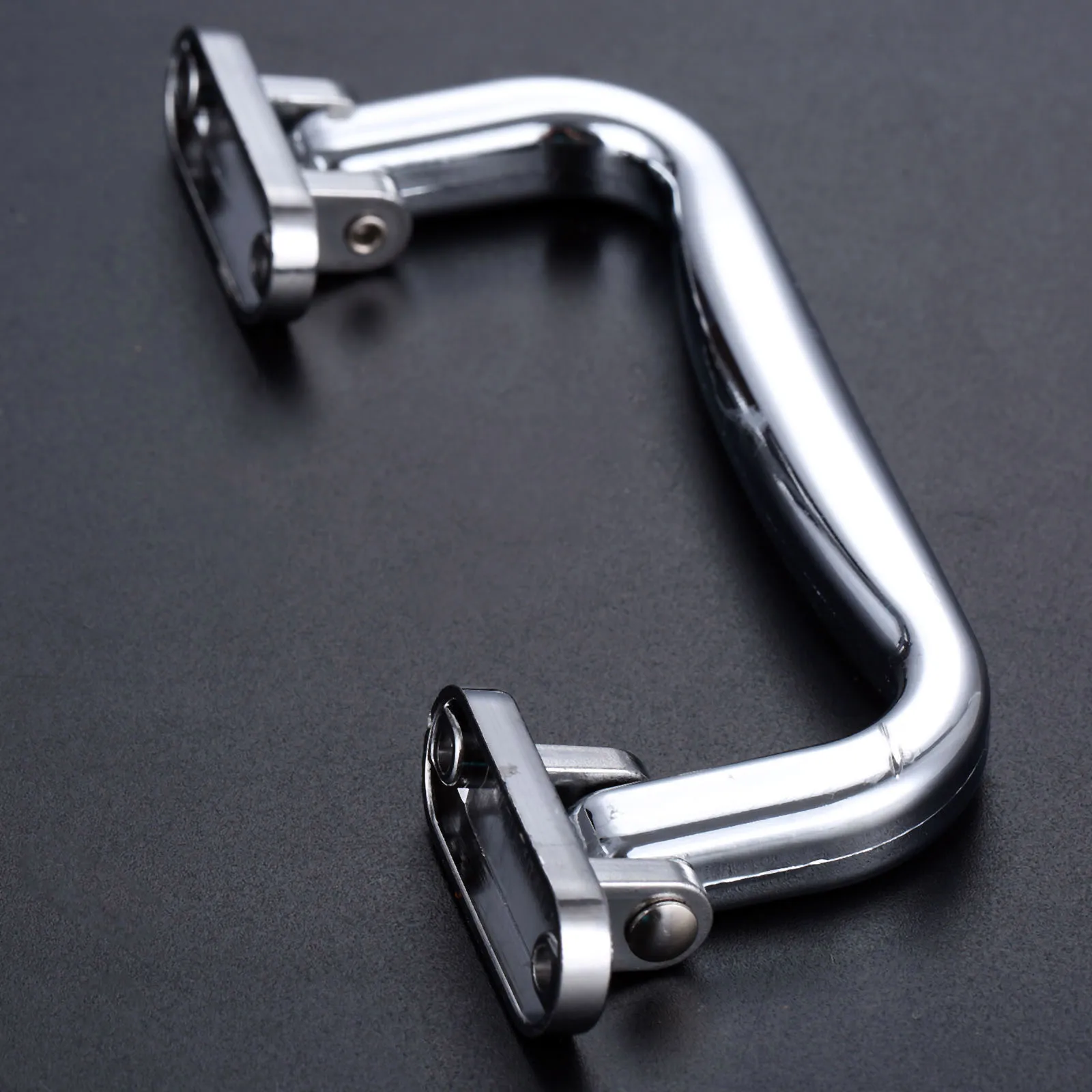 

Пластиковая ручка для чемодана 135*46 мм