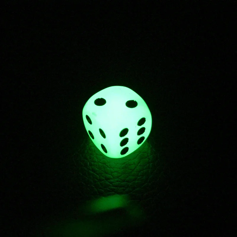 

Wholesale New 100Pcs/Lot 16mm Luminous Dice Rounded Corner Drinking Glowing Dice Nightclub Bars Dedicated Entertainment Dice