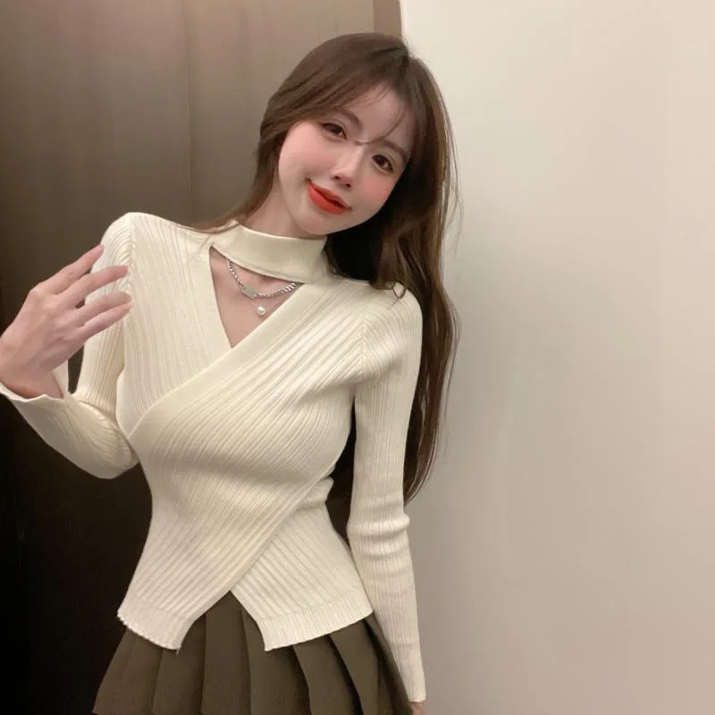 

V-neck knitted bottoming shirt women's sweater autumn and winter top women one