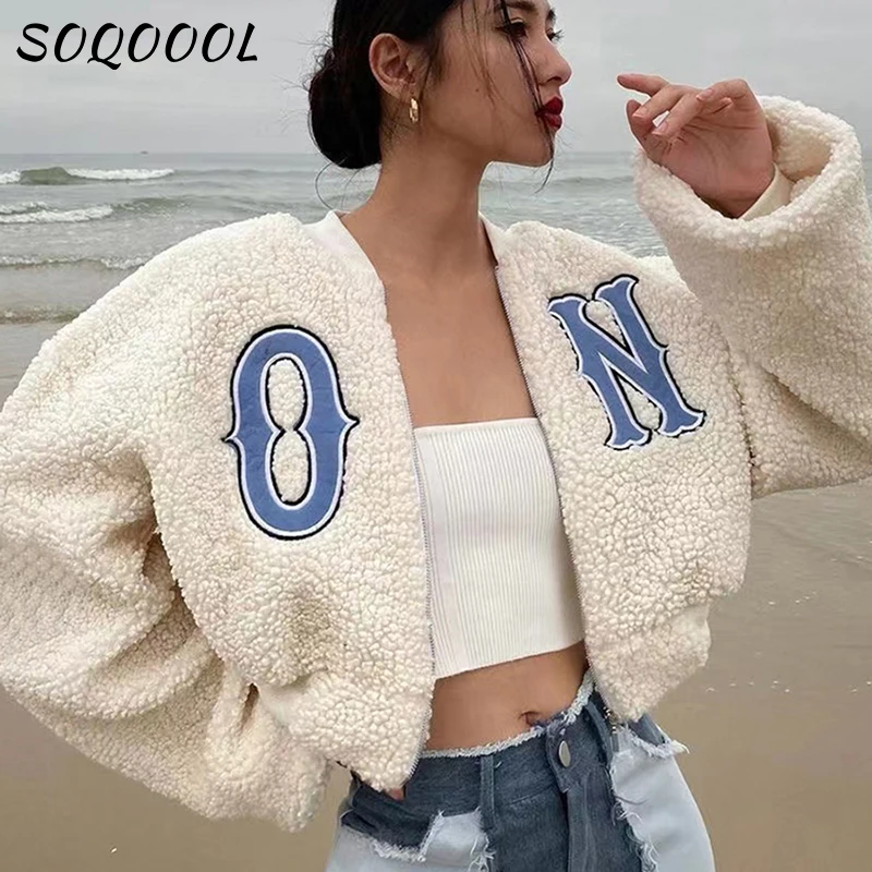 

Женская куртка из овечьей шерсти, свободные укороченные топы с длинным рукавом, модная теплая уличная одежда с вышивкой, пальто на молнии, к...