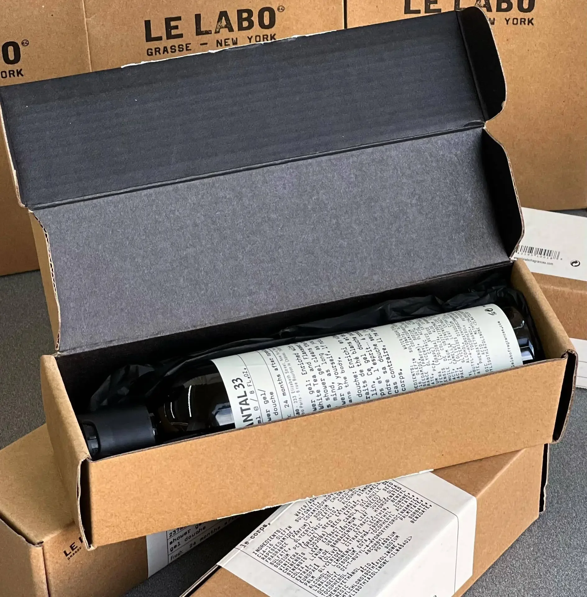 LE LABO Парфюмированный гель для мытья тела 237 мл 31 РОЗЕ 13 ANOTHER 41 LYS 33 SANTAL подарочный