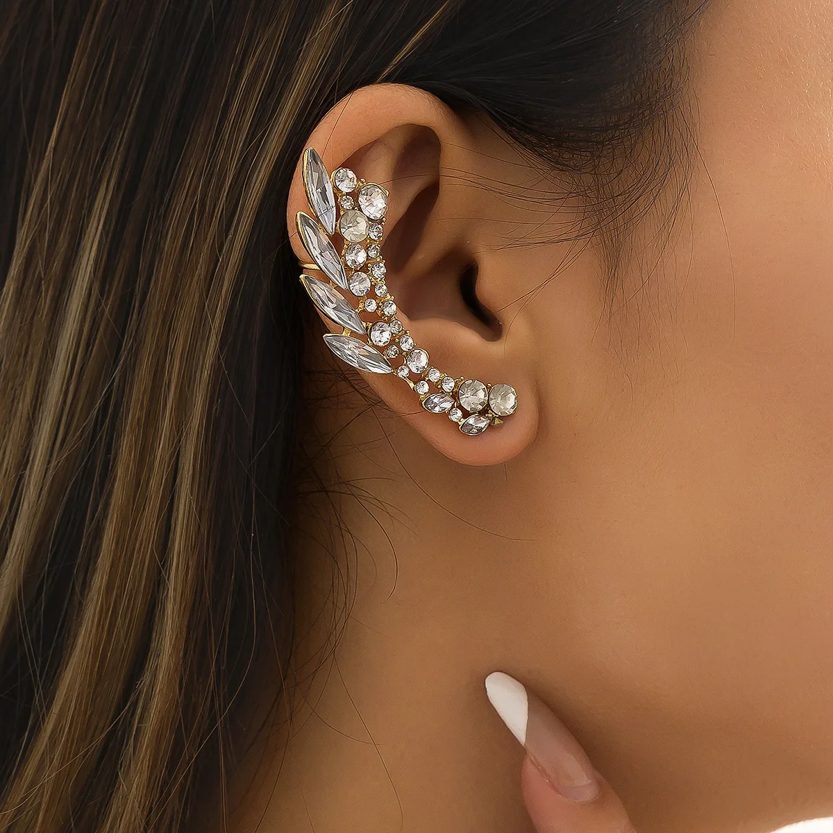 

One Piece Zircon Feather Personality Long Ear Studs Women Earring Fashion Single Ear Fairy Earrings Aesthetic Party Gifts
