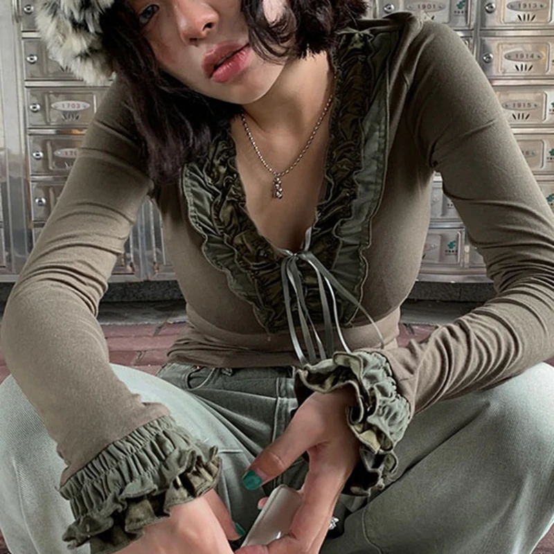 

Fairycore гранж Y2K винтажный кроп-топ Kawaii оборки V-образный вырез Футболка шикарные женские Ретро приталенные футболки корейская мода Милая улич...