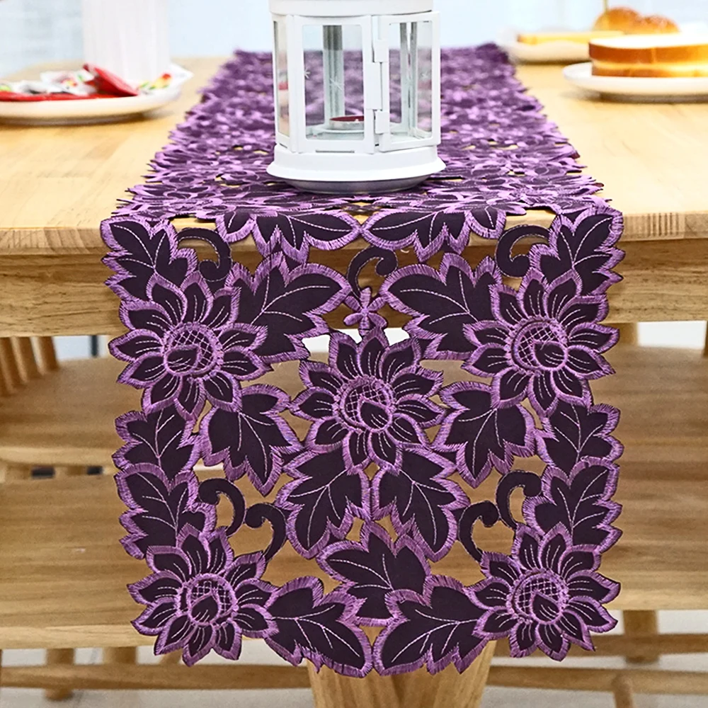 

Современная настольная дорожка в американском стиле с красивой фиолетовой вышивкой для фотокабинета, покрывало для пианино, кровать с флаг...