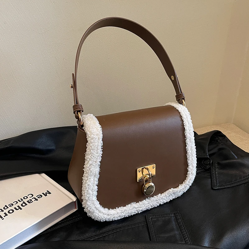 2024 зимняя сумка из овечьей шерсти женская дизайнерское седло плюшевая модная