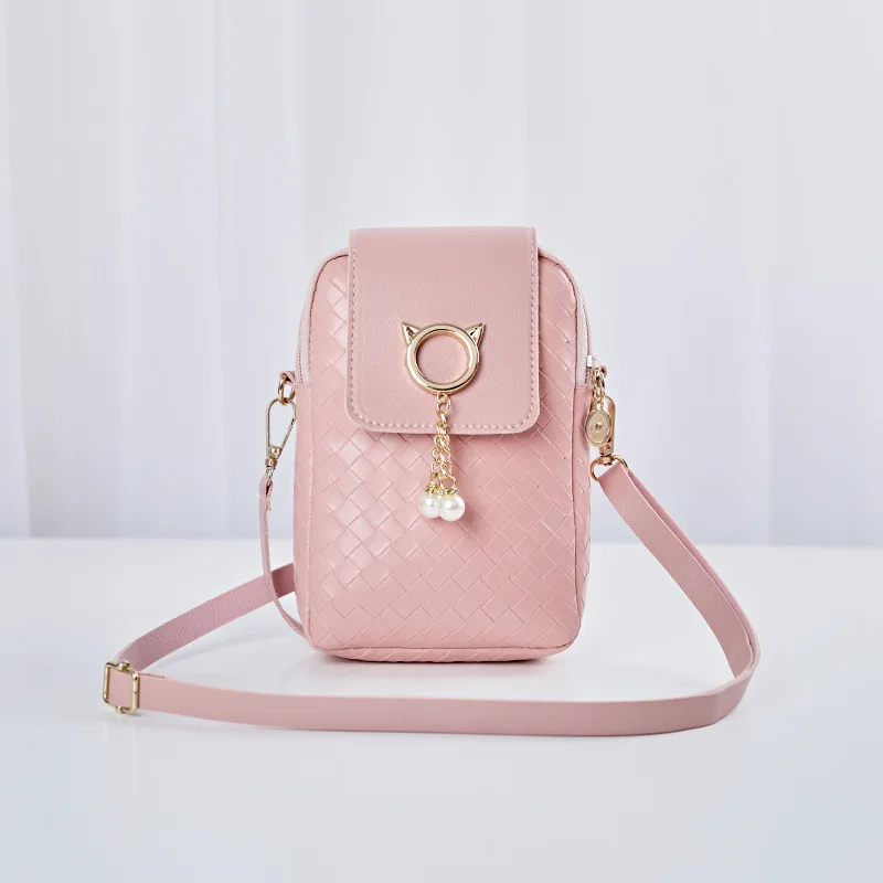

2022 New Fashion Female Shoulder Bag Rhombus Embroidered Solid Color Chain Women's Shoulder Crossbody Casual Trendy Phone Bag