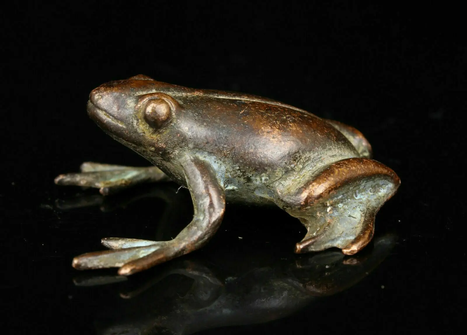 

China Old Collectible Hand-Carved Red Copper Animal Frog Statue Table Decoration