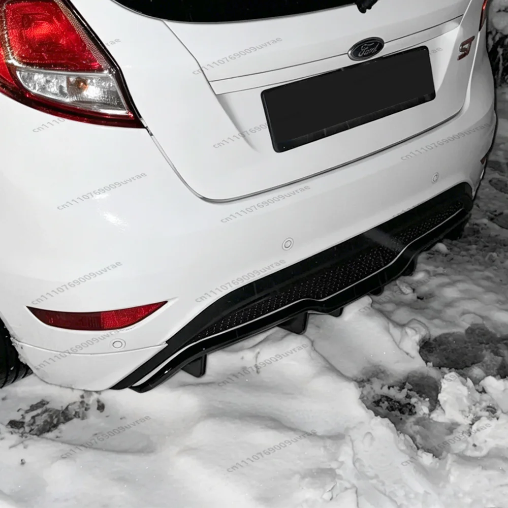 Фото Для Ford Fiesta ST Mk7 Facelift 3-дверный хэтчбек 2013-2017: задний бампер, диффузор, сплиттеры, накладка, обвес в стиле Maxton №4