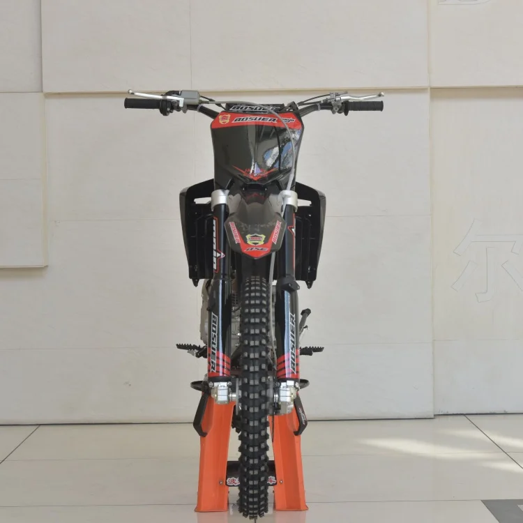 Фото Легкий дизайн, хит продаж: внедорожный мотоцикл YX250CC для взрослых, с вертикальным одноцилиндровым 4-тактным двигателем с воздушным охлаждением и кикстартером. №2