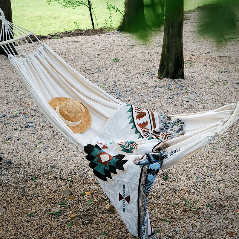 

Hammock Outdoor Rollover Prevention Camping Mat Bed Canvas Hanging Patio Swing Sleeping Bed for Traveling Backpacking