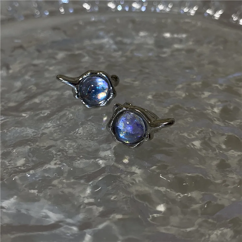 

Металлические серьги-клипсы с опалом, без отверстий