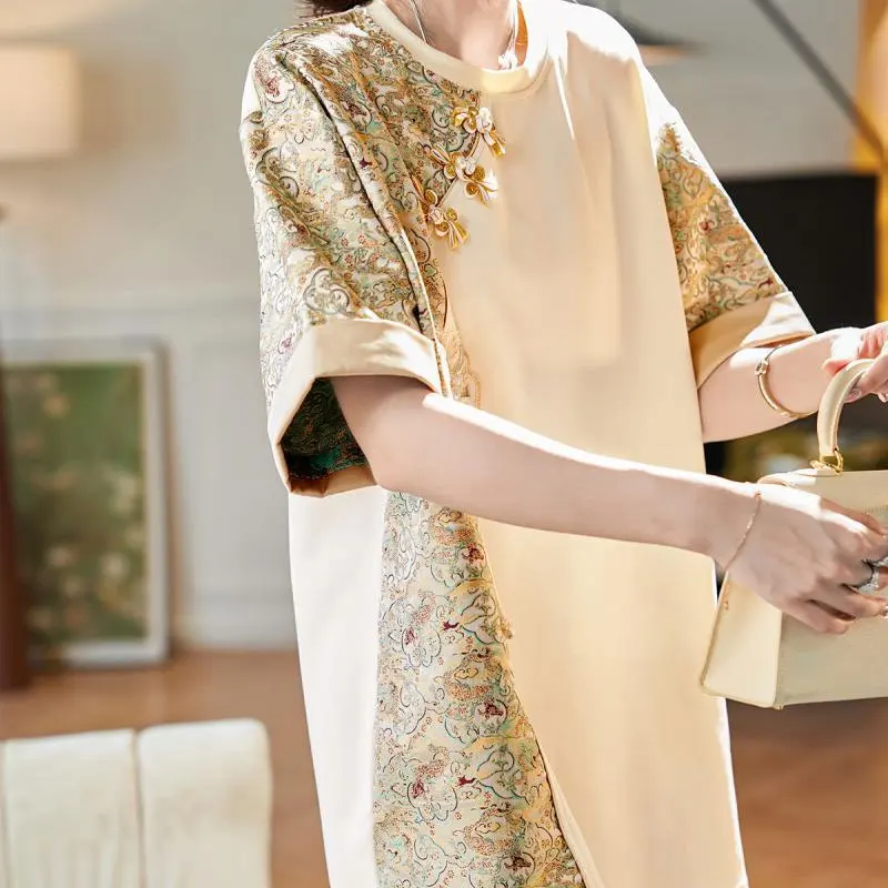 Пуловеры с вышивкой в виде дисков и пряжками лето 2024 женская одежда винтажным