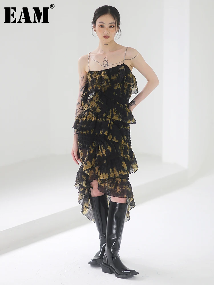 

[EAM] Women Black Flower Sequins Irregular Ruffles Strapless Dress New Sleeveless Loose Fit Fashion Spring Autumn 2023 1DF0728
