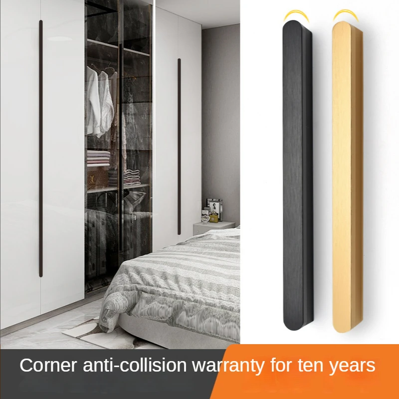 

Украшение кабинета, красивая черная длинная фотоплитка, желтое удлиненное гардеробное