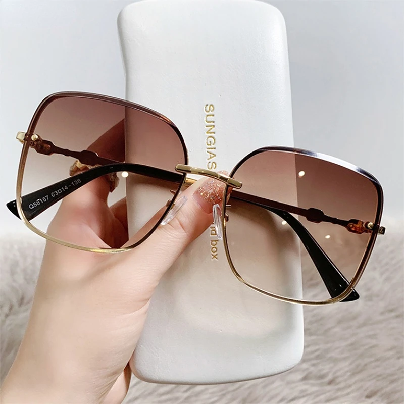 

Brown Sunglasses Women Rimless Square Fashion Glasses Vintage Big Sunshades Shades for Zonnebril Dames Oculos De Sol Feminino