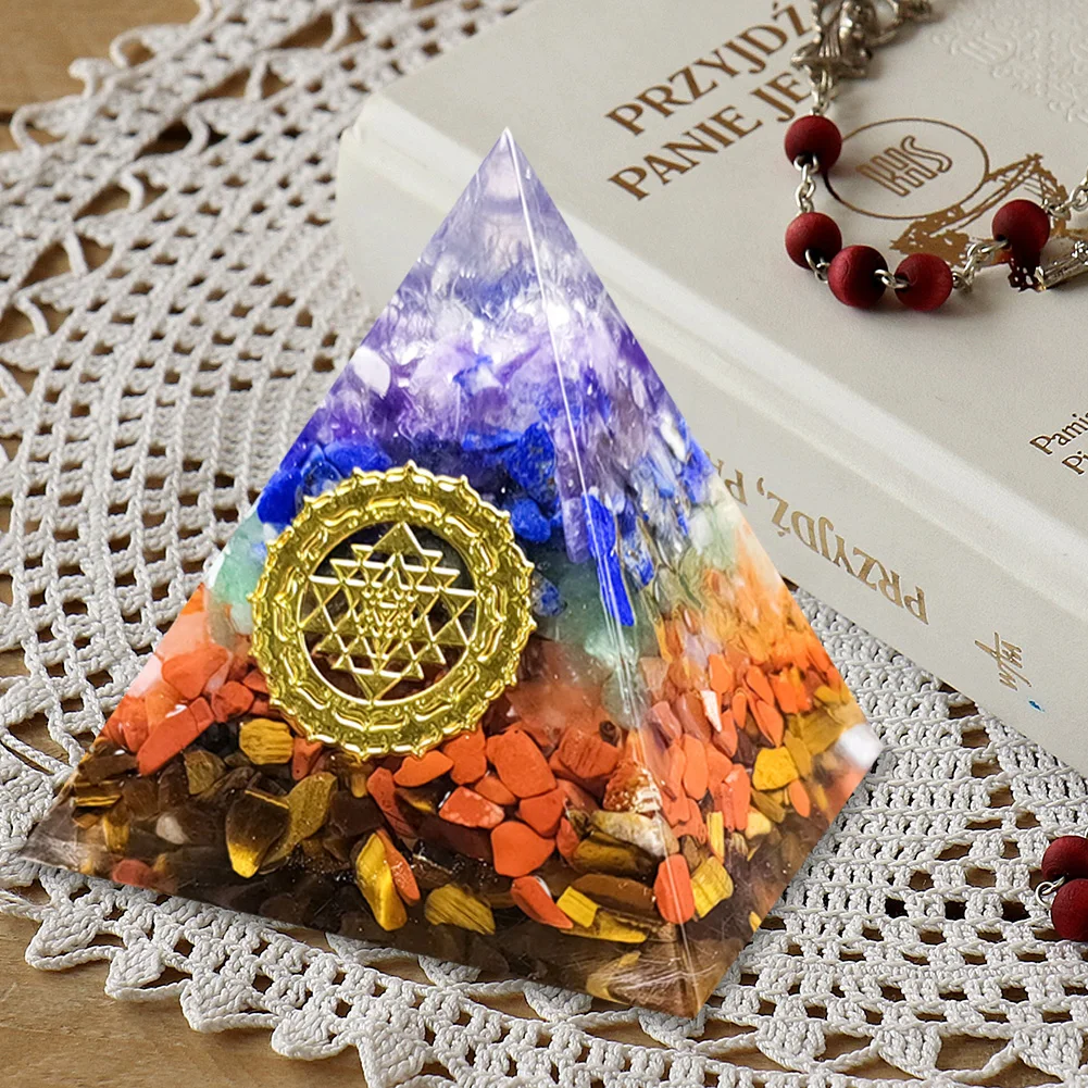 

Кристальная фигурка пирамиды из натурального кристалла, генератор энергии, украшения для дома, комнаты, стола, набор для йоги, медитации