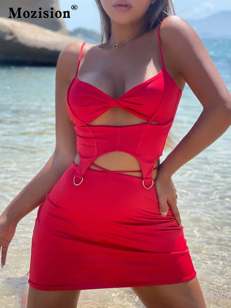 

Женское летнее красное платье на бретельках, с коротким топом и мини-юбкой