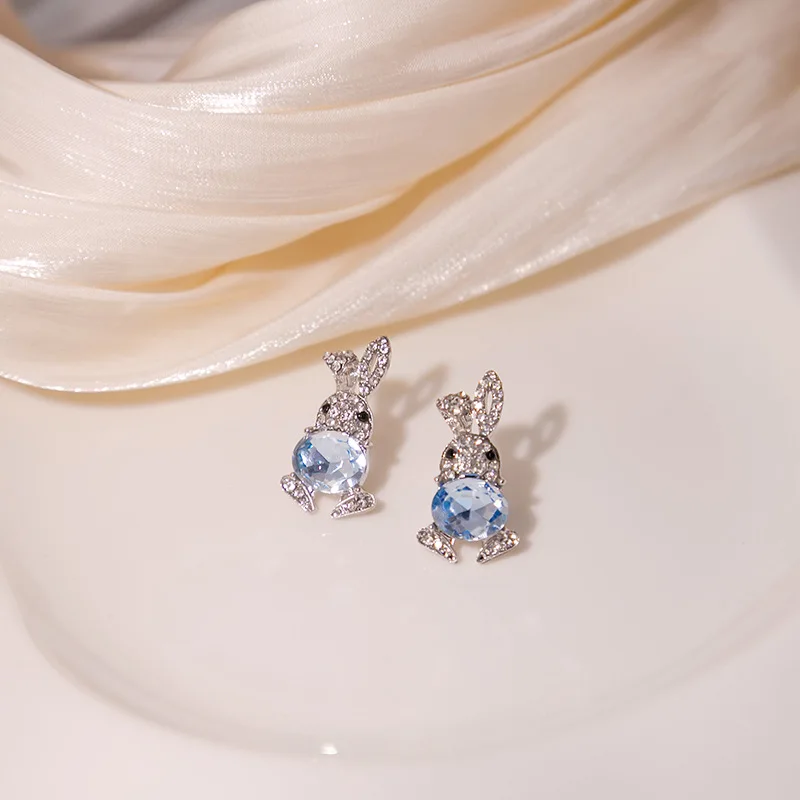 

New Silver Needle Super Flash Micro Set Zircon Rabbit Earrings Imitate Natural Sky Blue Topaz Earrings