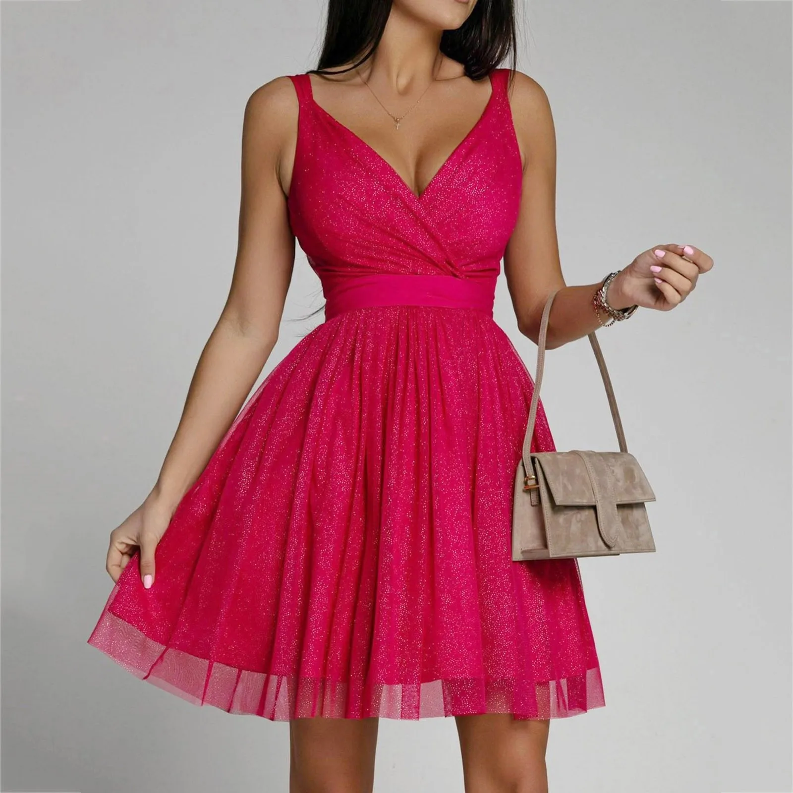 Рисунок 3 - Платья для женщин