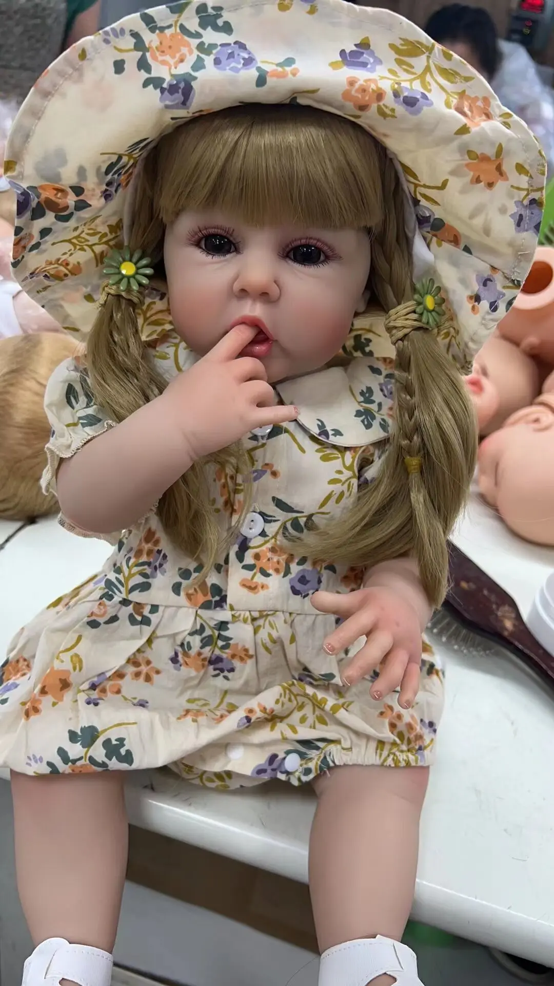 

Кукла-младенец, 55 см, с бутылкой и соской