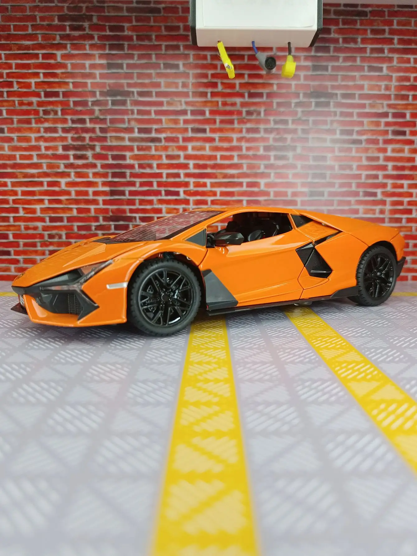 1:24 Lamborghini Reventon Supercar легкосплавный автомобиль литье под давлением и игрушечный