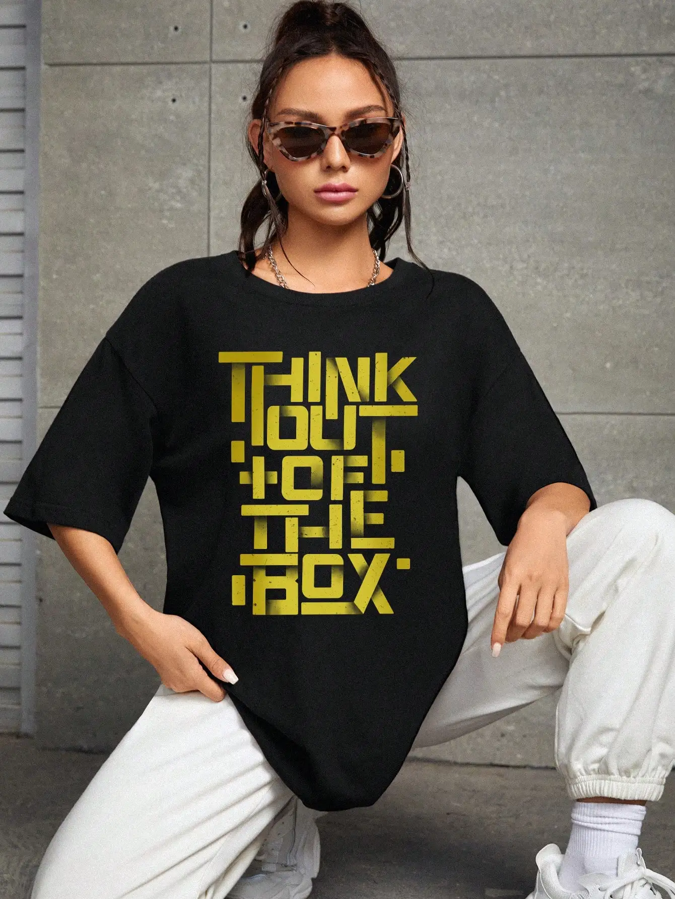 

Женская хлопковая футболка с коротким рукавом и круглым вырезом