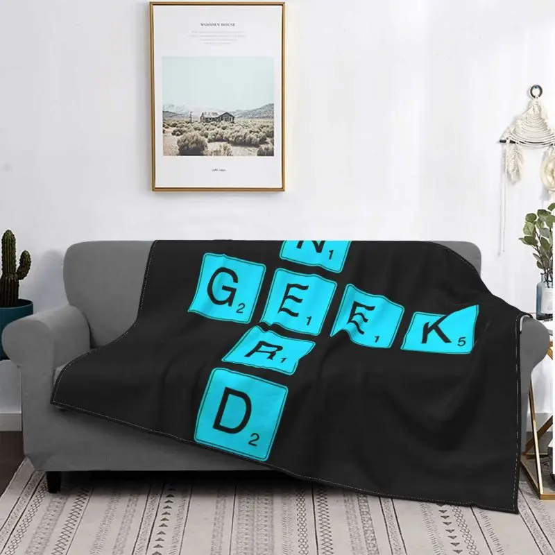 Одеяло Geek Nerd плюшевое удобное двухцелевое покрывало из искусственного меха для