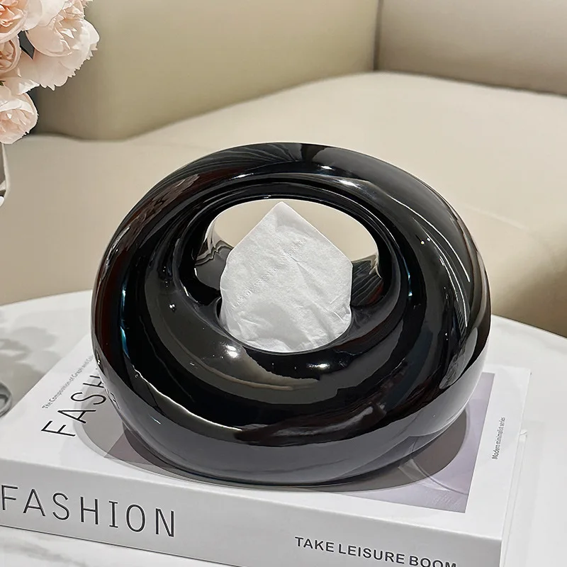 

Фарфоровая коробка для салфеток