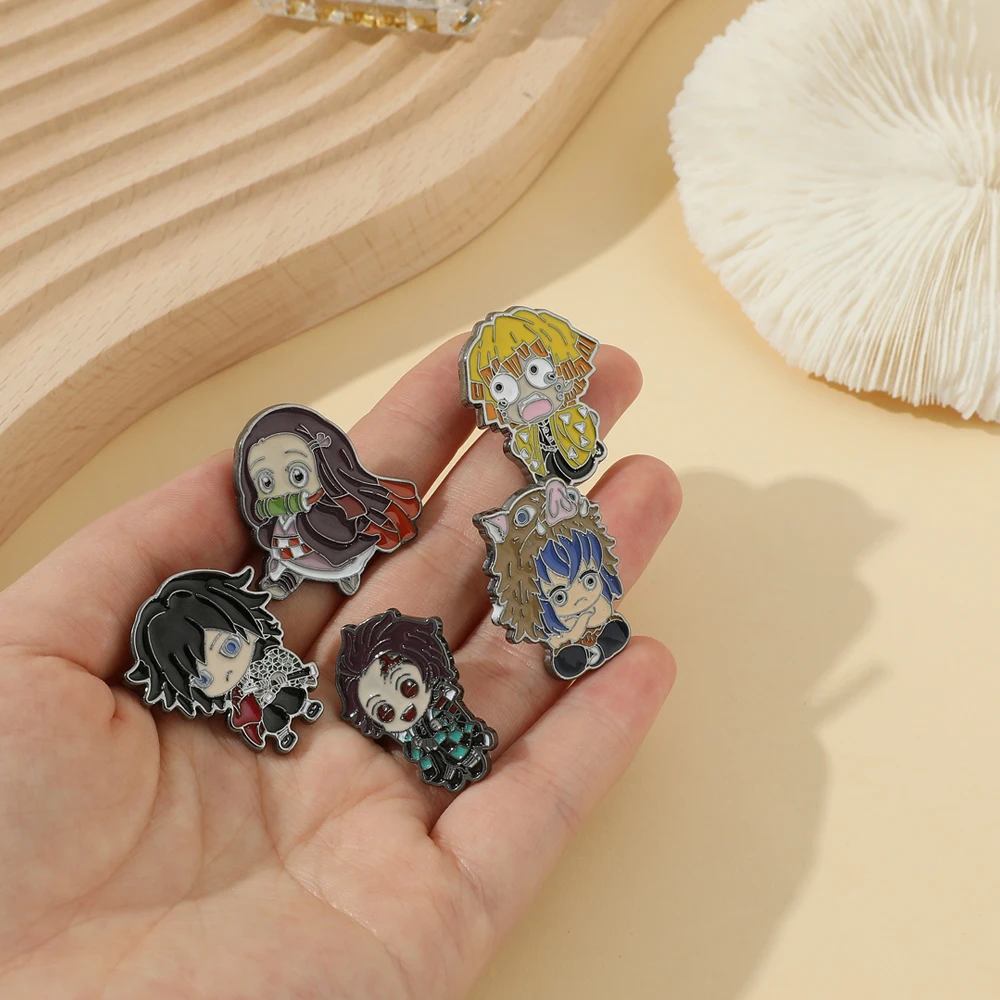 Женская Брошь с рисунком из мультфильма рассекающий демонов