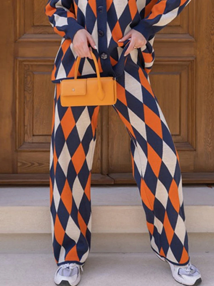 Женский трикотажный костюм с узором ромбиками Повседневный Кардиган