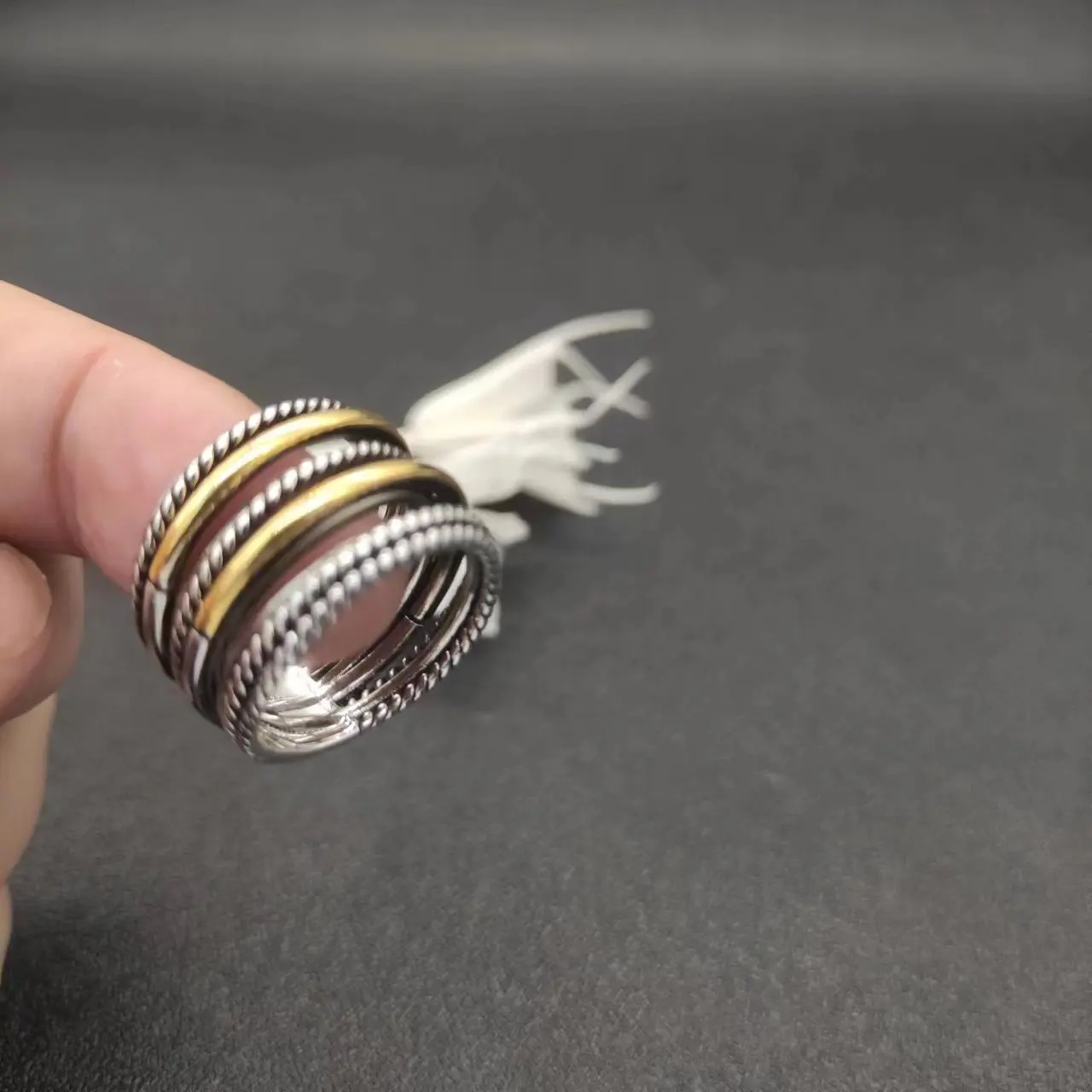 May High Quality DY Wholesale Twisted Wire Silver Plated Two-Tone Ring Gifts For Men And Women