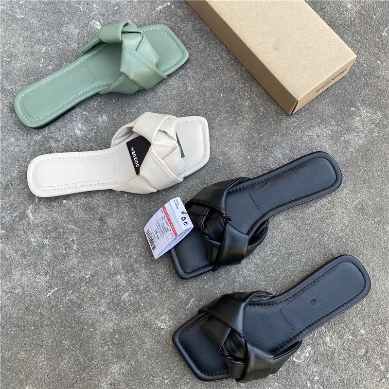 

Шлепанцы женские на плоской подошве, пляжные сандалии, роскошная обувь без каблука, дизайнерские базовые, из искусственной кожи, резина, лет...