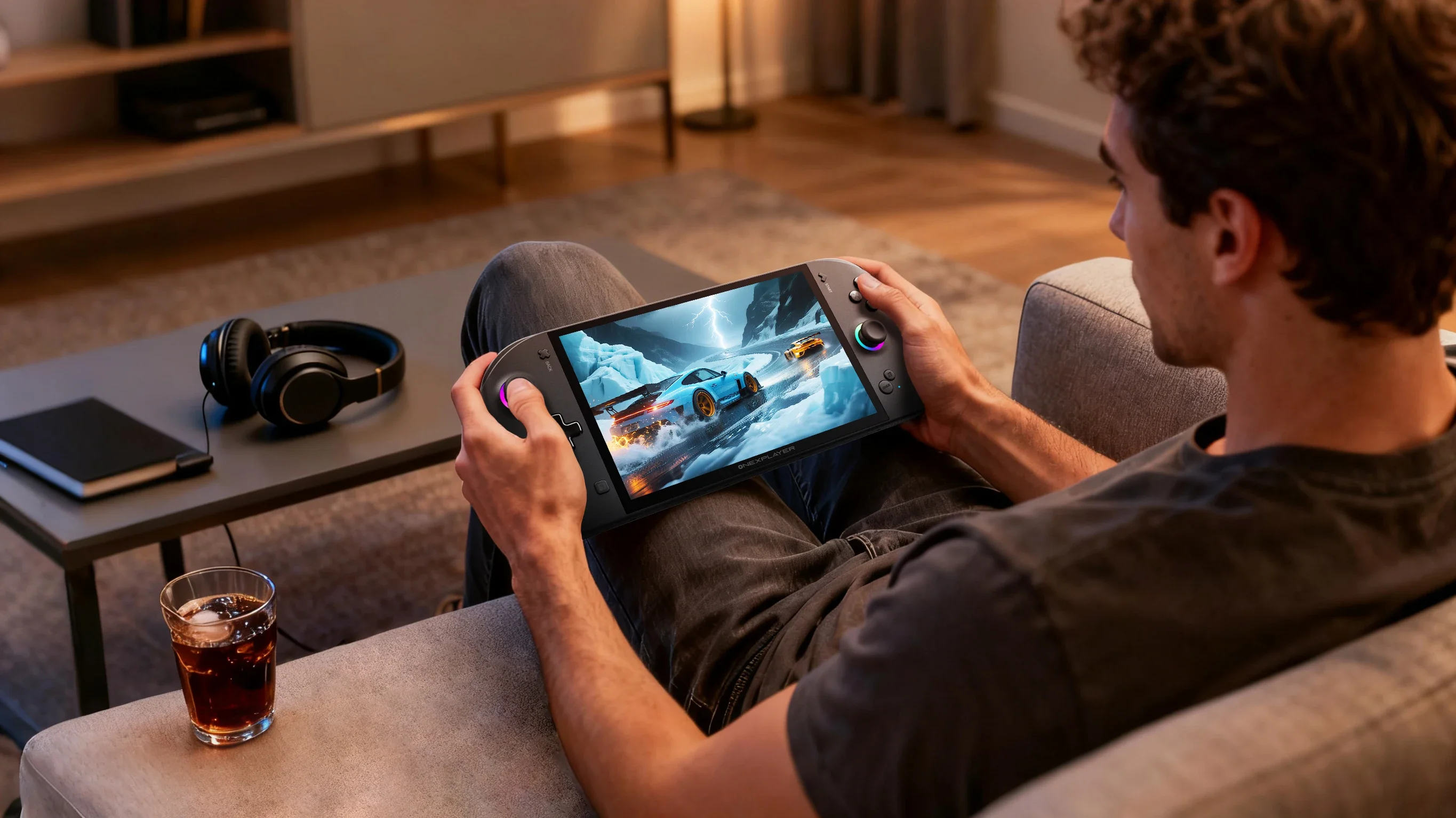 Фото Портативный игровой дисплей Onexfly Apex 8 дюймов премиум-класса с AMD Ryzen AI Max+ 395, 96 ГБ LPDDR5, M.2 2280 PCIe 4.0, 2 ТБ, 2026 №5