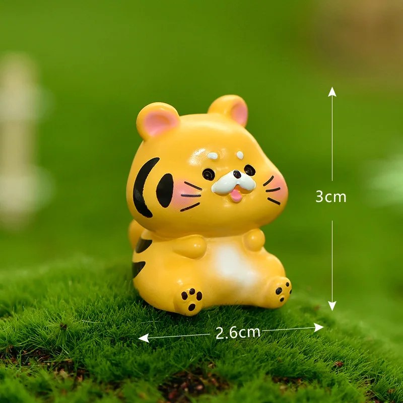 

Миниатюрная фигурки животных из канифоли
