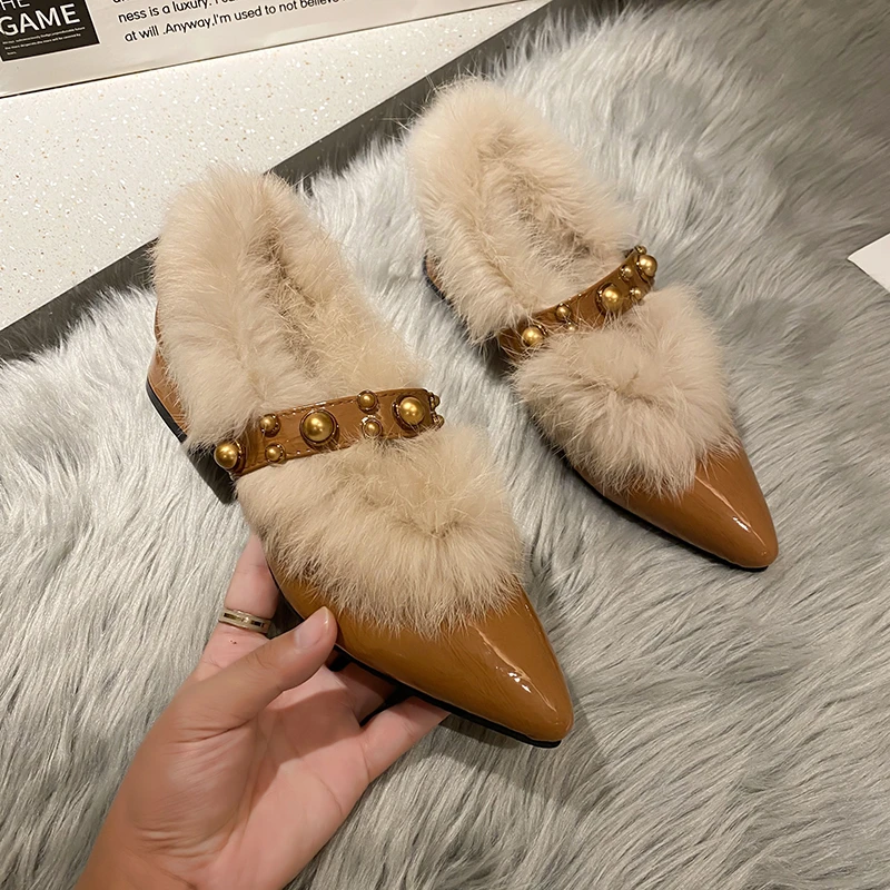 

Net Celebrity Plush Shoes Women's Winter Wear 2021 New Fairy Trendy with Pointed Toe Thick Heel Rivet Plush Nude Boots