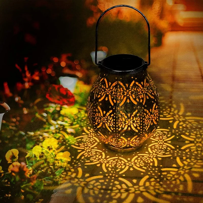 

HOT 1Pcs Lantern For Outside LED Solar Lamp Garden Hanging Lantern Metal Decorative For Lawn / Yard / Sidewalk / Christmas