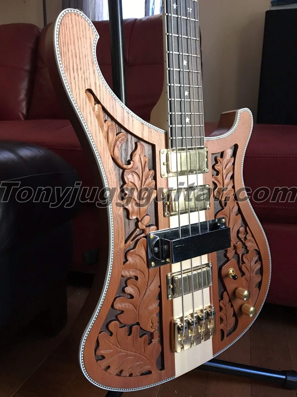 

4 Strings 4001 4003 400 Lemmy Kilmister Walnut Hand Carved Electric Bass Guitar Neck Thru Body, Checkerboard Binding, Star Inlay