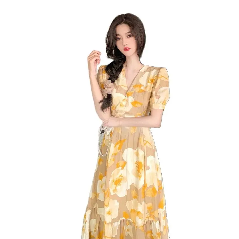 2022 Summer New French Vintage Tea Break Skirt Fragmented Flower Fairy Slim Long Dress Women's Temperament Dress