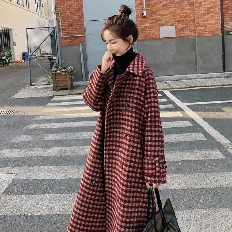 

Plaid wool coat women's long 2022 new autumn and winter Korean version of loose waist padded popular wool coat