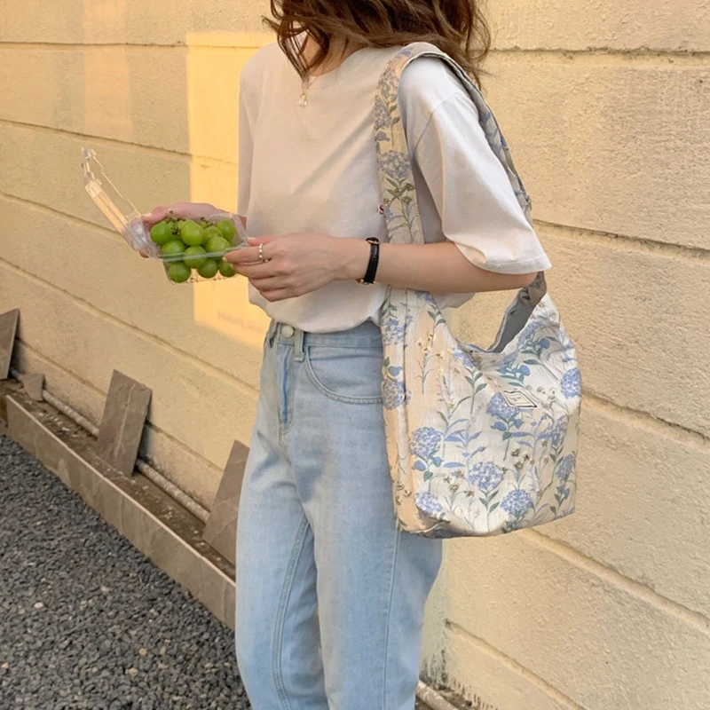 

Women's Shoulder Bags Vintage Blue Flower Ladies Tote Female Girls Hand Carrying Handbags Underarm Bag