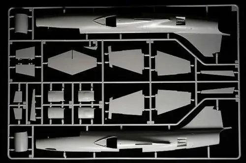KINETIC K48093 Масштаб 1/48 Итальянские ВВС F-104G/S ASA/M Комплект модели Starfighter