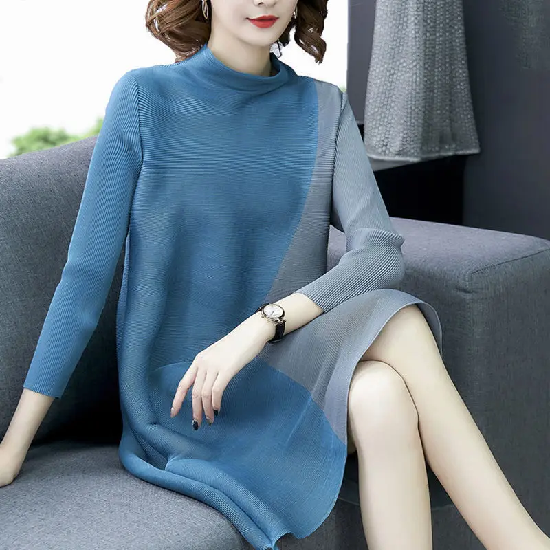 

Dress Elegant blue collar pleated dress female 2021 new morning autumn temperament loose slim warm medium long dress clothing