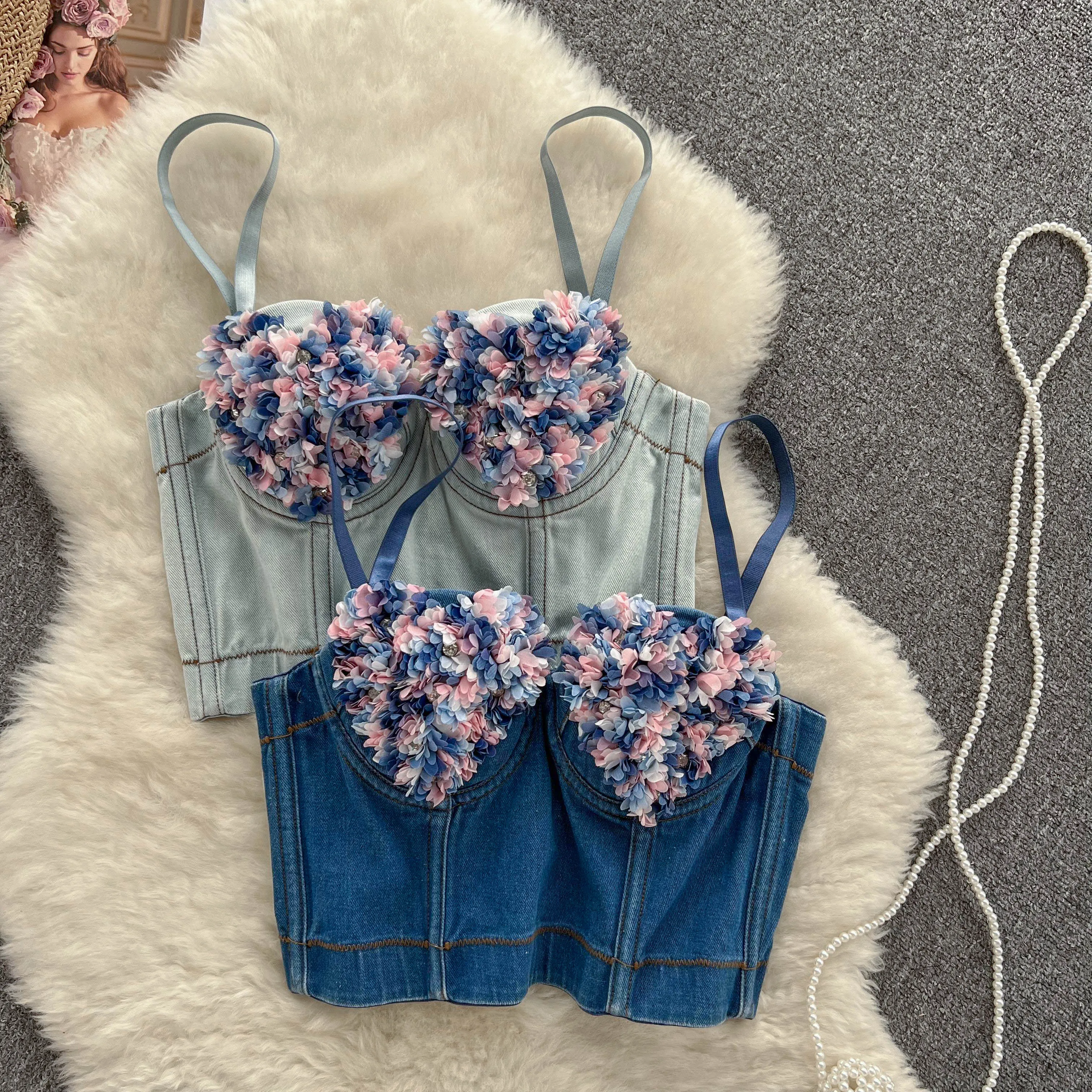 

Women New Fashion Beaded Flowers Denim Camisole Celebrity Sexy Sleeveless Hot Girl Wearing Short Bustier Corset Crop Tops K549