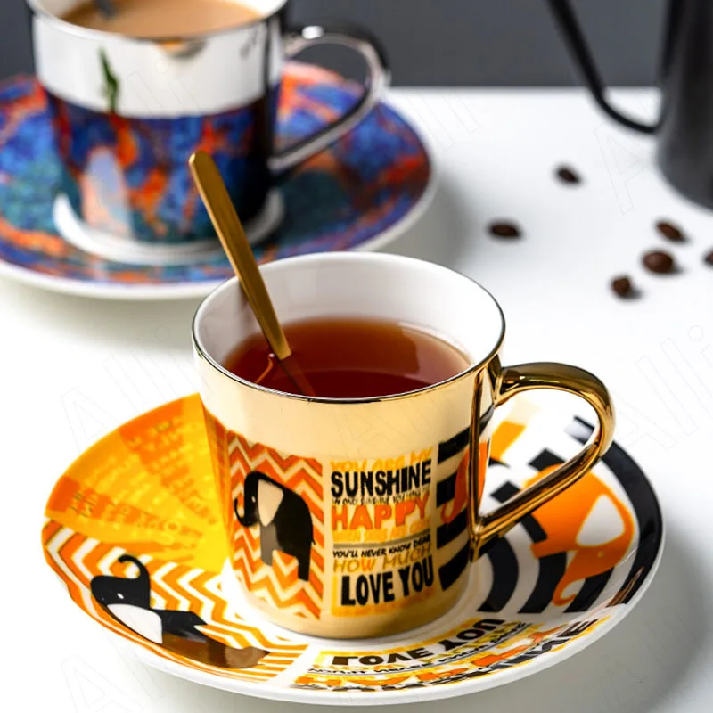 

Керамическая кружка для ресторана Северной Европы, настольные чайные зеркальные кофейные чашки, светильник Кая Роскошная чашка и блюдце, н...