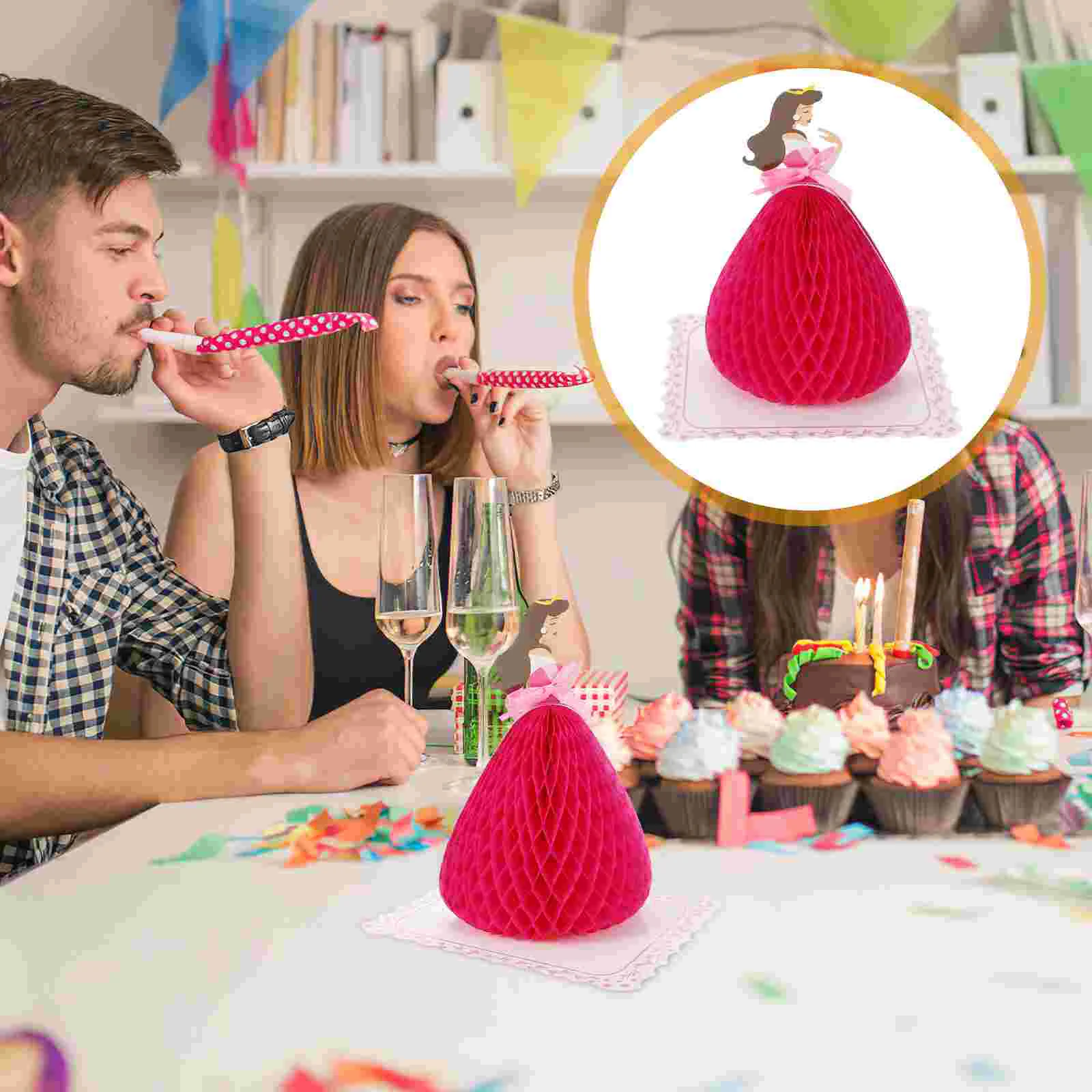 Рисунок 2 - Поздравительные открытки