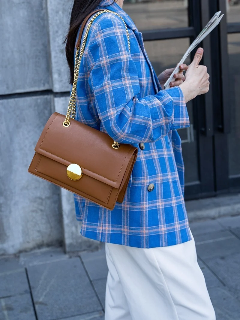 

Сетчатая цепочка знаменитостей, модная маленькая квадратная сумка, натуральная сумка через плечо, кожаная женская сумка, кошельки и сумочк...