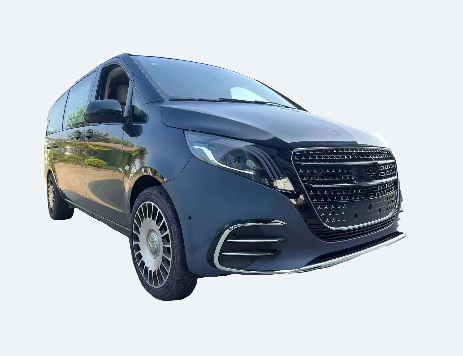 Фото Самый продаваемый высококачественный обвес в стиле AMG для Vito V300, цвет грунт, новый, бампер для V-Class, 100% совместимость, обновление, гарантия 1 год №4
