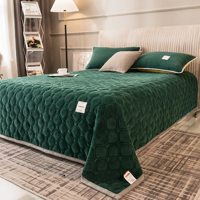 

Solid Color Blanket Milk Velvet Thickened Queensize Bedspread On The Bed Linen Quilted Cushion Quilt Bed Sheet