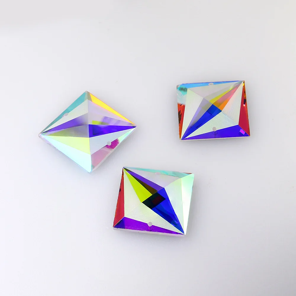 Стеклянная Бриллиантовая маска с кристаллами AB 20 мм квадратная пришивная